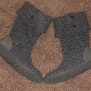 Uggs knit material size 8.5